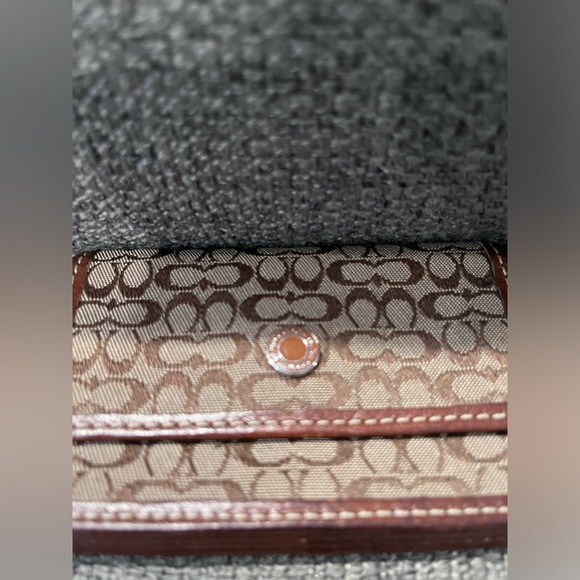 Authentic Coach Signature Monogram Logo Snap Front Card Holder - Picture 2 of 8
